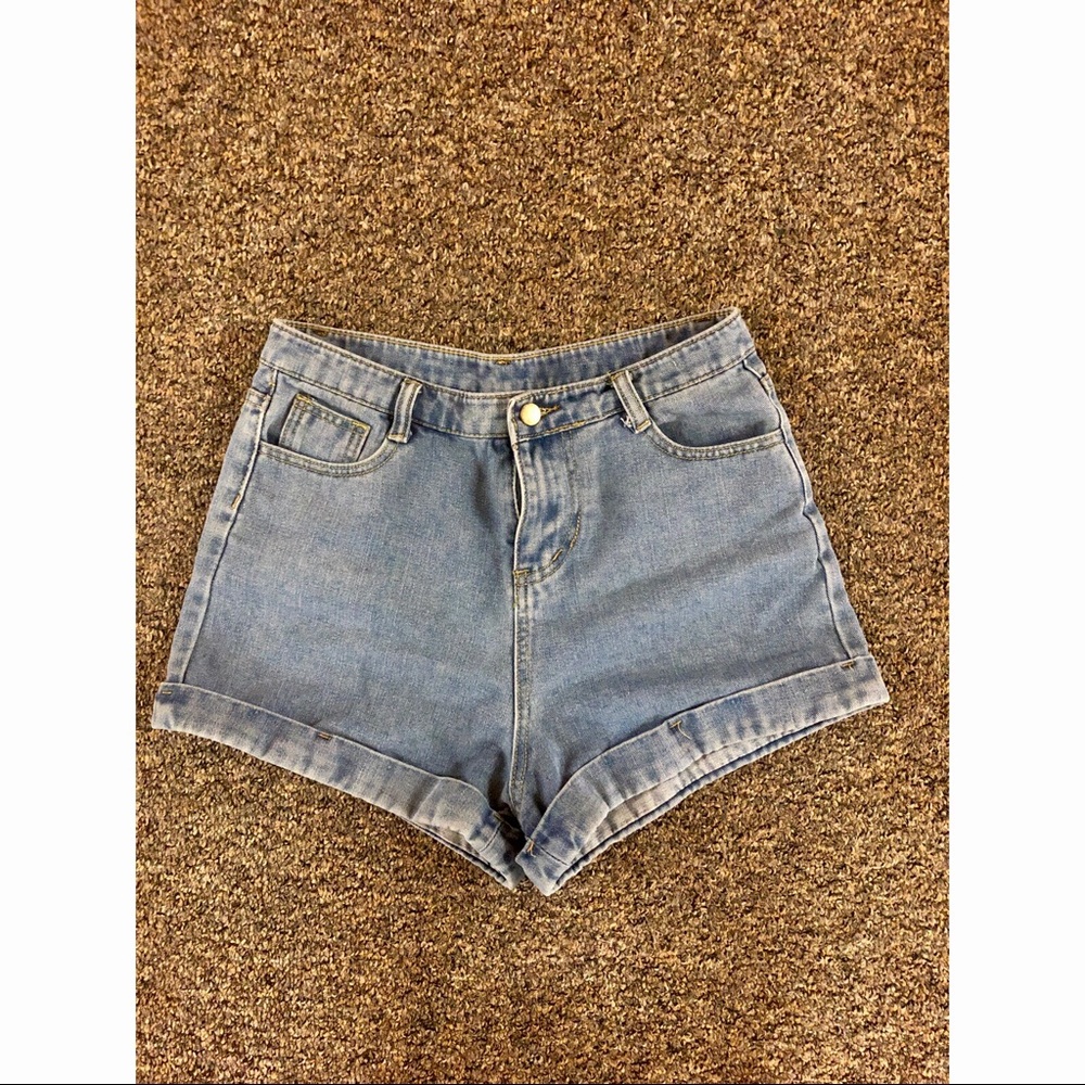 ⚡️SOLD⚡️High Waisted Denim Shorts
